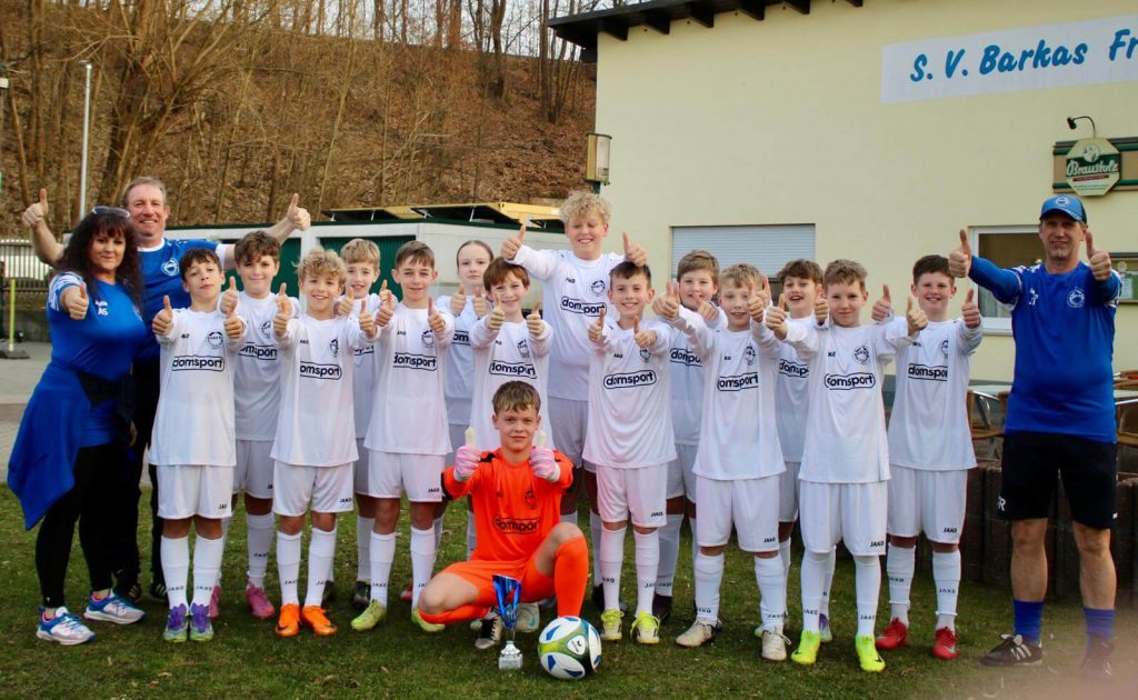 D1-Junioren - Spielball und Trikotsatz